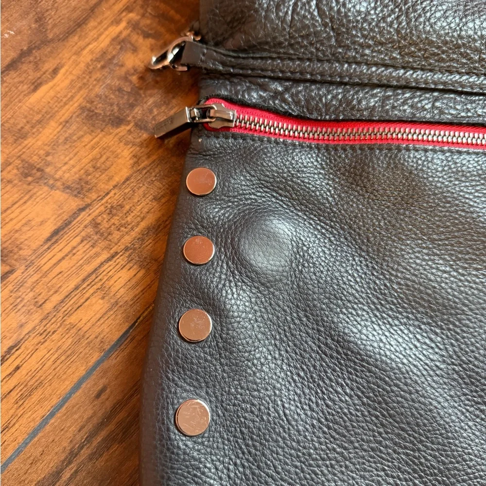 Hammitt Los Angeles VIP Large Crossbody Black Gunmetal Grommets Red Zipper - Picture 3 of 16